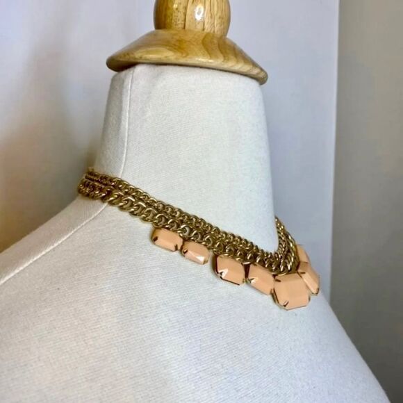 Matte Gem Necklace and‎ Earring Set - Picture 5 of 7